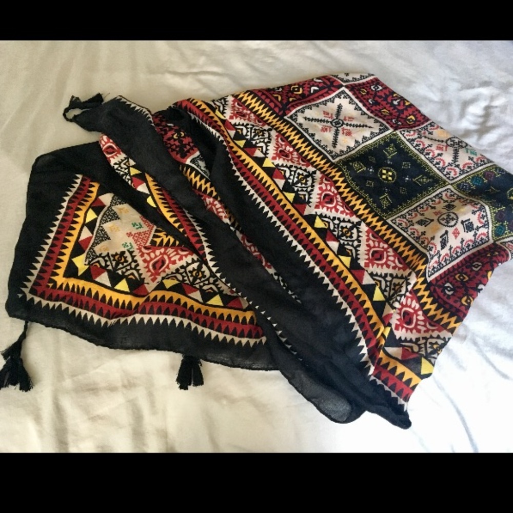 Tribal patterned scarf/wrap